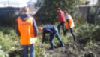 В Мысках добровольцы оказывают помощь ветеранам в уборке урожая